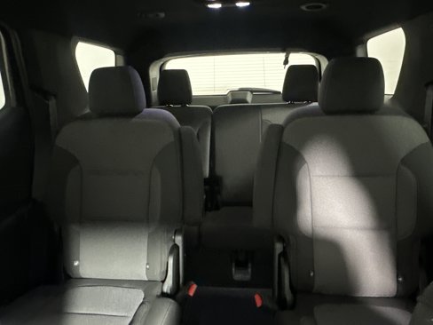 Used 2022 Chevrolet Traverse LT image 22