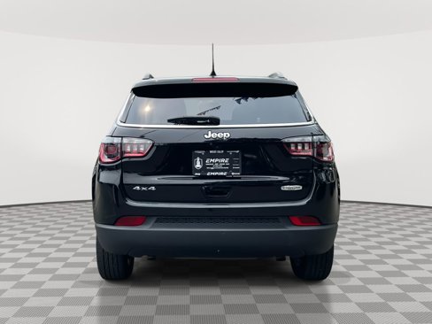 Used 2023 Jeep Compass Latitude w/ Sun and Sound Group image 6