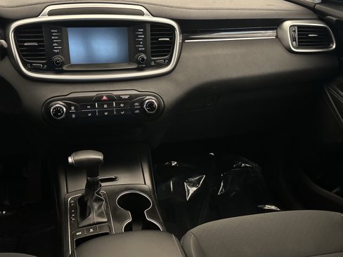 Used 2020 Kia Sorento AWD V6 image 56