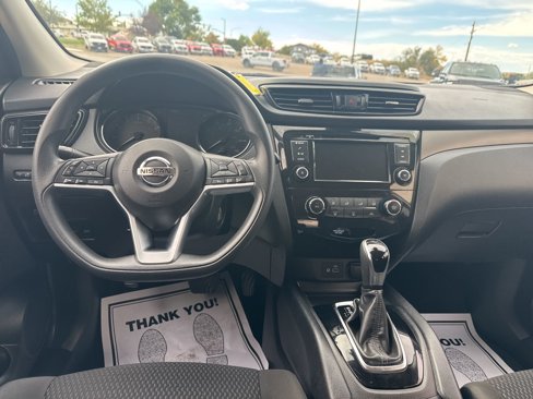 Used 2022 Nissan Rogue Sport S image 12