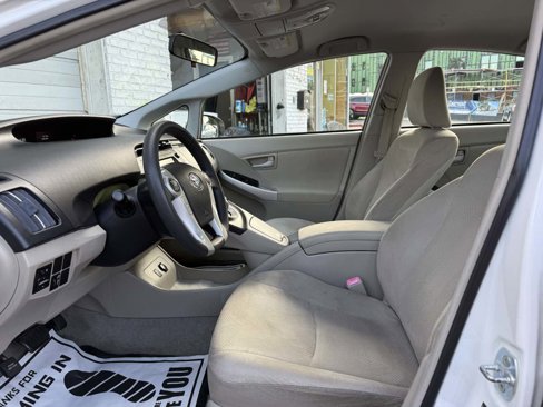 Used 2010 Toyota Prius Two image 9