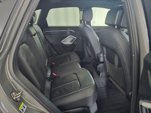 Used 2022 Audi Q3 2.0T Premium w/ Convenience Package image 23
