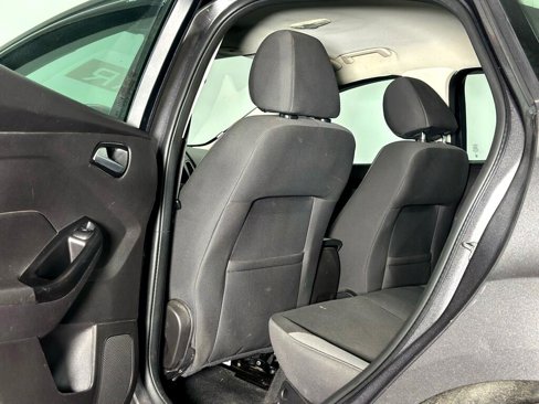 Used 2013 Ford Focus SE image 12
