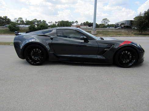 Used 2019 Chevrolet Corvette Grand Sport w/ Grand Sport Heritage Package image 4