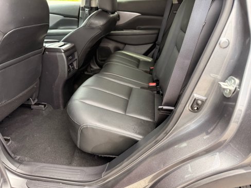 Used 2023 Nissan Murano SV image 11