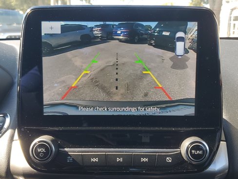 Certified 2021 Ford EcoSport SE image 25