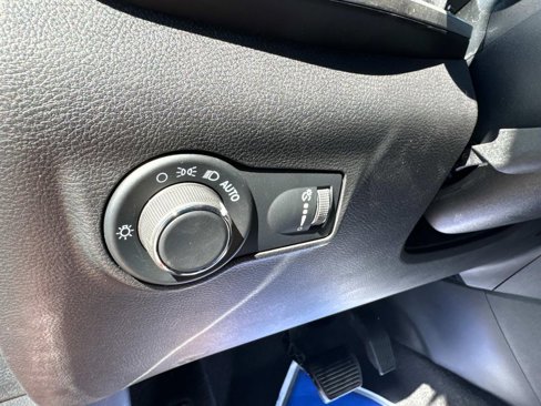 New 2025 Jeep Compass Sport image 15