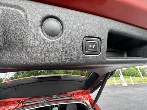 Used 2020 Chevrolet Equinox LT image 39