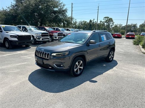 Used 2021 Jeep Cherokee Limited w/ Elite Package image 2