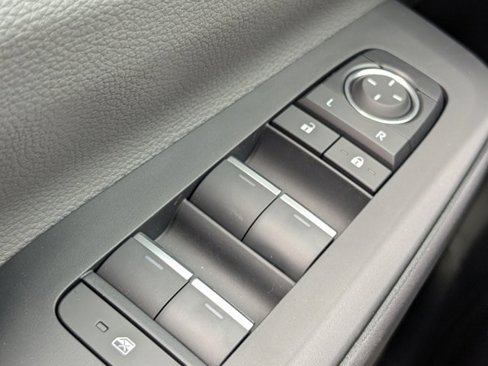 New 2025 Toyota Prius XLE image 43