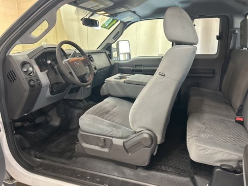 Used 2016 Ford F250 XL w/ Power Equipment Group image 8