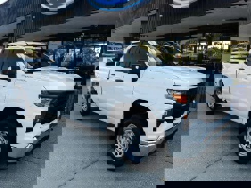 Used 2022 Chevrolet Silverado 1500 W/T w/ WT Value Package image 6