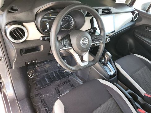 Certified 2021 Nissan Versa SV image 11