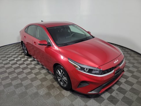 Certified 2023 Kia Forte LXS w/ LXS Technology Package image 2