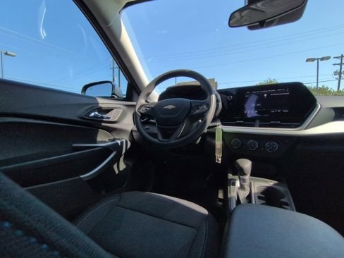 New 2025 Chevrolet Trax LS w/ LS Convenience Package image 7