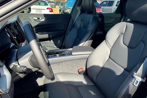 New 2025 Volvo XC60 B5 Plus w/ Protection Package Premier image 13