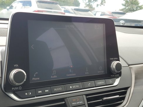 Used 2024 Nissan Altima 2.5 SV image 28