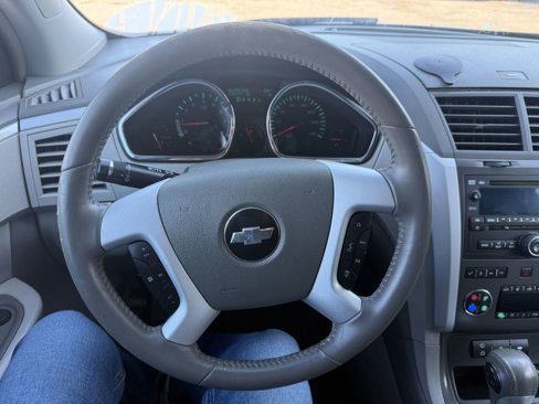 Used 2009 Chevrolet Traverse LT image 9
