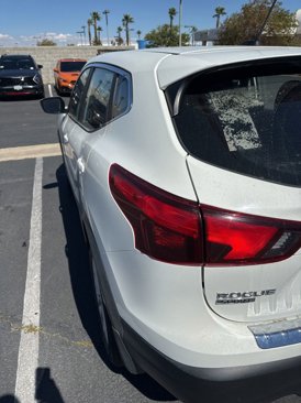 Used 2018 Nissan Rogue Sport S w/ S Appearance Package image 4