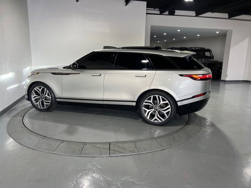 Used 2018 Land Rover Range Rover Velar R-Dynamic HSE image 14
