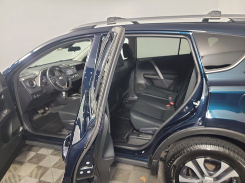 Used 2017 Toyota RAV4 LE image 16