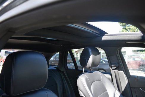 Used 2021 Mercedes-Benz GLC 300 4MATIC w/ AMG Line image 26