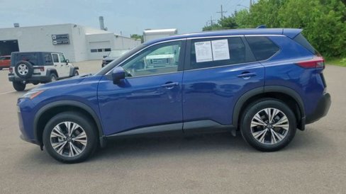 Used 2023 Nissan Rogue SV image 5