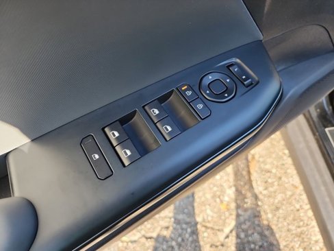 New 2025 Kia K4 LXS image 12