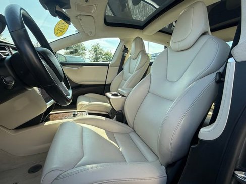 Used 2018 Tesla Model S 75D image 17
