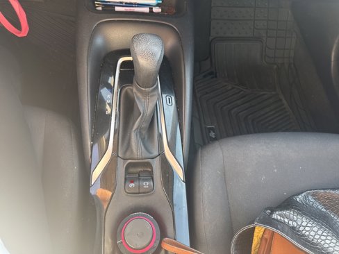 Used 2020 Toyota Corolla LE image 17