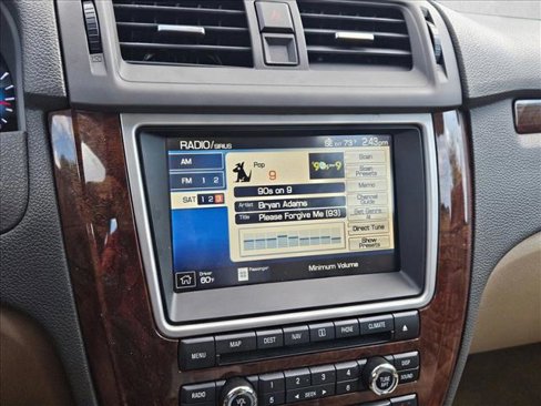 Used 2012 Ford Fusion SEL image 18