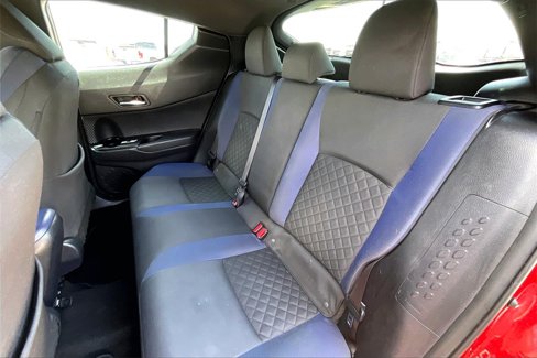 Used 2021 Toyota C-HR XLE image 19