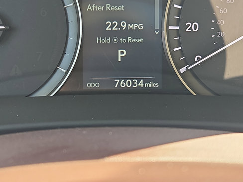 Used 2017 Lexus RX 450h AWD image 19