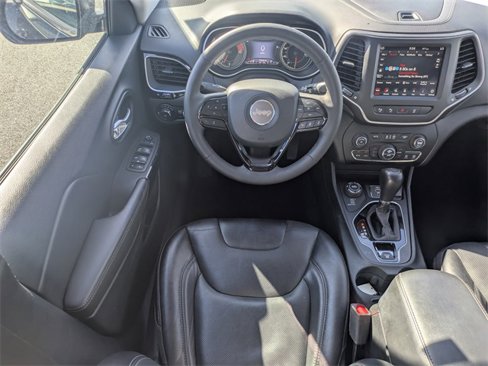 Used 2023 Jeep Cherokee Altitude Lux image 19