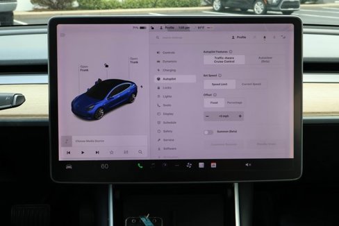 Used 2018 Tesla Model 3 Long Range image 27