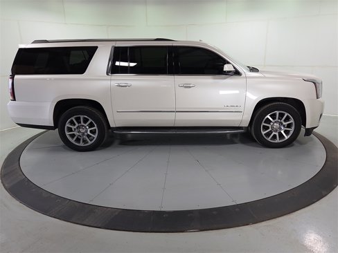 Used 2015 GMC Yukon XL Denali w/ Open Road Package image 9