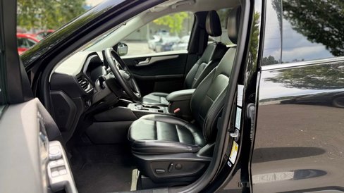 Used 2023 Ford Escape Platinum image 13