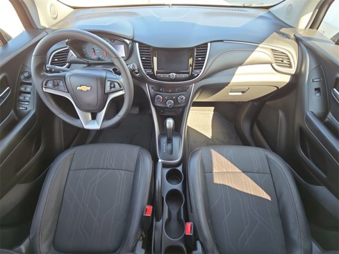 Certified 2022 Chevrolet Trax LT w/ Midnight Edition image 21