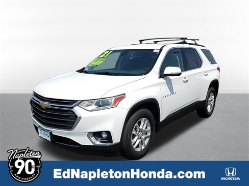 Used 2021 Chevrolet Traverse LT image 1