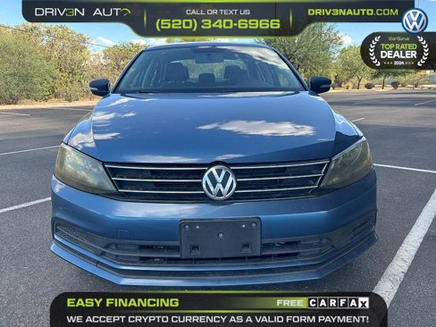 Used 2017 Volkswagen Jetta SE image 2