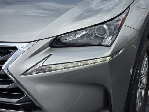 Used 2015 Lexus NX 200t FWD image 10