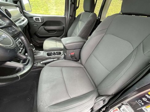 Used 2020 Jeep Wrangler Unlimited Sport S image 13