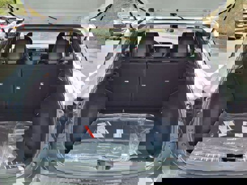 New 2025 Nissan Kicks SR w/ Illumination Package image 5
