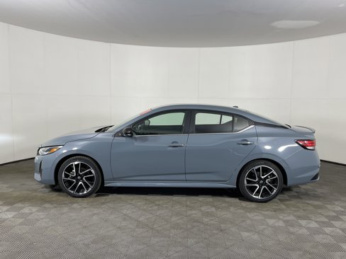Used 2024 Nissan Sentra SR image 3