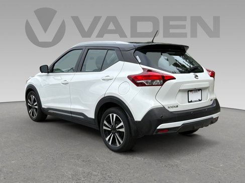 Used 2020 Nissan Kicks SR image 20
