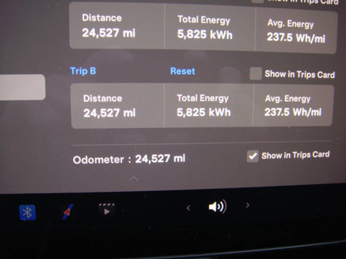 Used 2023 Tesla Model 3 Standard Range image 19