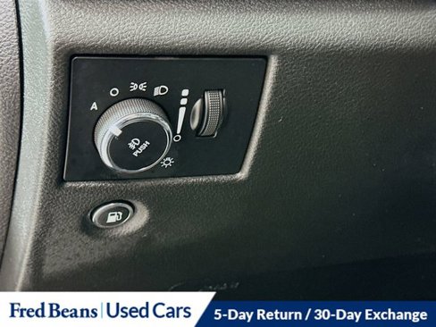 Used 2019 Jeep Grand Cherokee Limited image 12