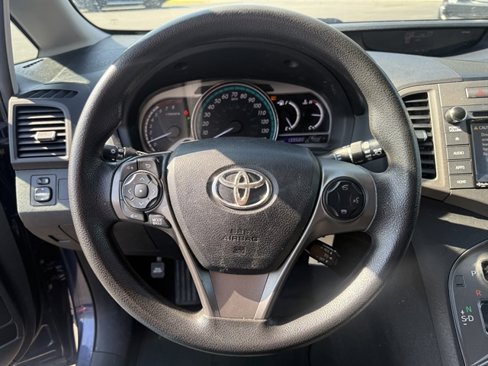Used 2015 Toyota Venza LE image 23