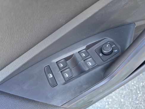 Used 2019 Volkswagen Jetta R-Line image 25