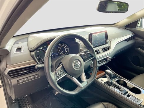 Used 2020 Nissan Altima 2.5 Platinum image 9